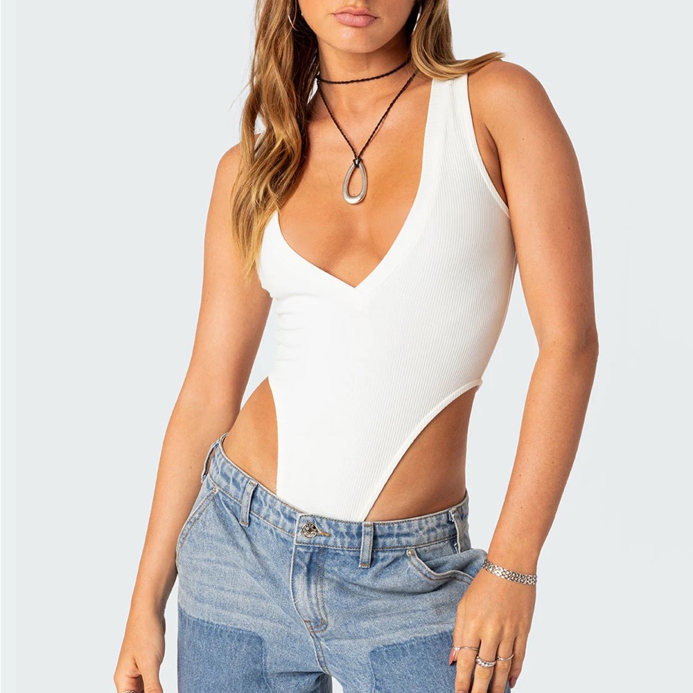 Edikted White V-Neck Bodysuit